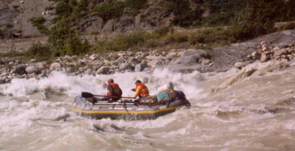 Running Lava North on Alsek River in Kluane
